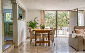 Charmant 2 Pieces Dans Villa Individuelle Terrasses Jardin